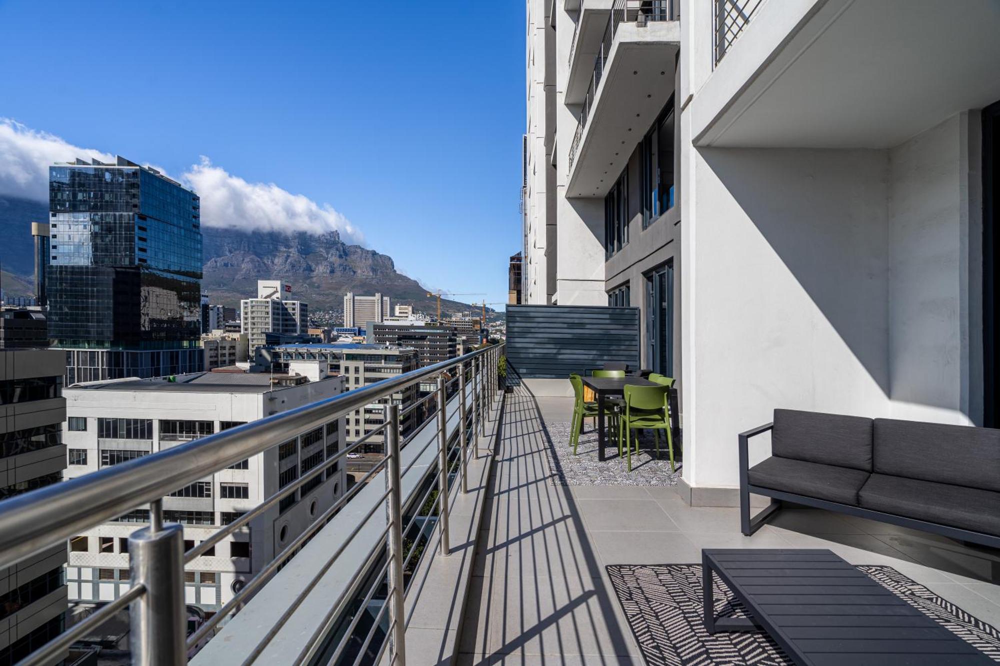 16 On Bree Luxury Apartments Cape Town Exterior foto